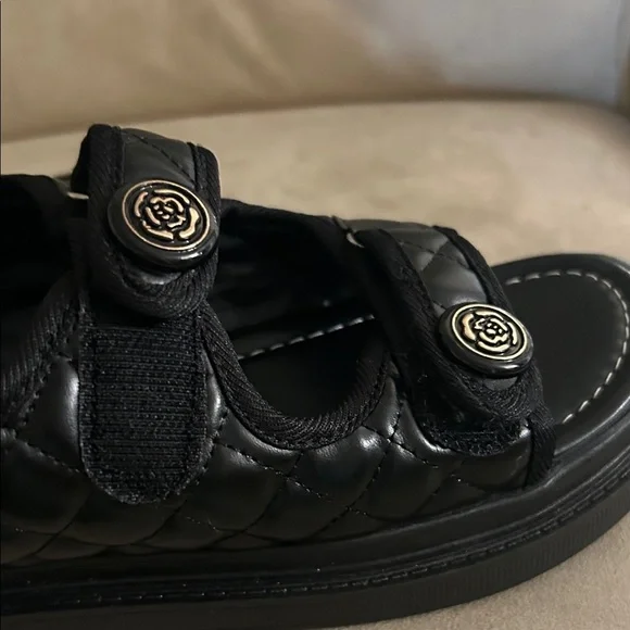 Black Sandals - Picture 5 of 6